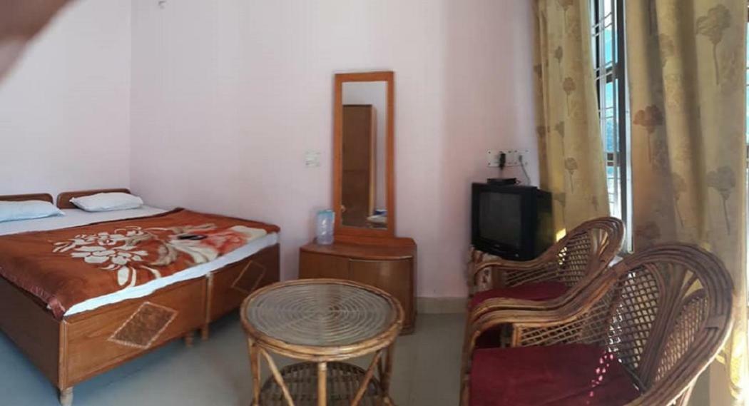 Hotel Himalayan Inn Uttarkāshi Exteriör bild